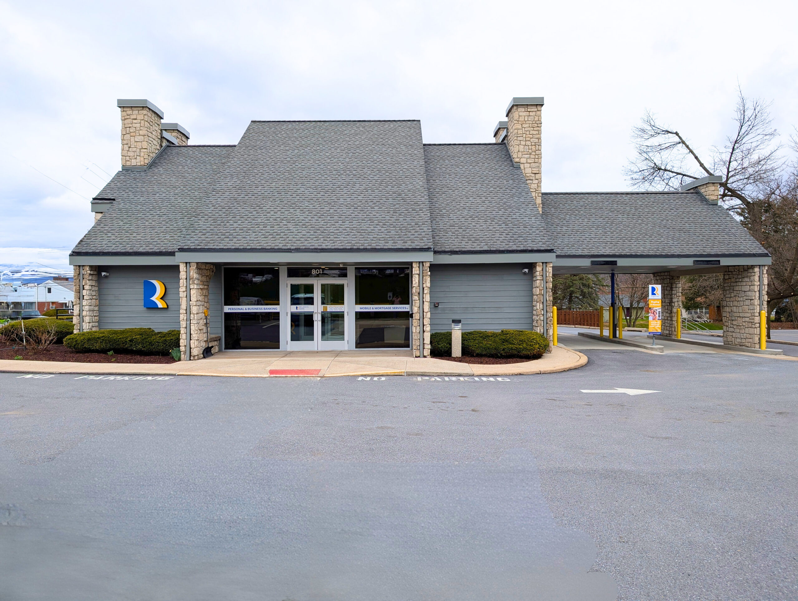 exterior of gray bank branch